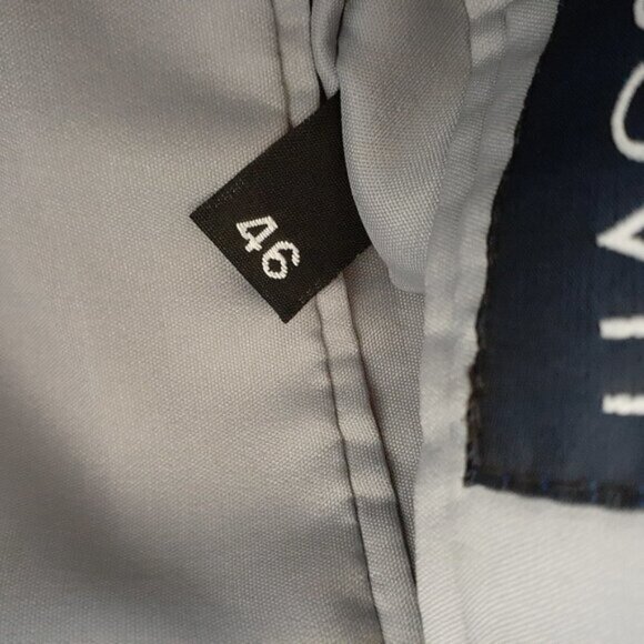 Men's HAGGAR Gray Blazer, Sports Jacket with Gold, Crest Buttons; Size 46 - Picture 6 of 7